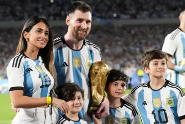 Leo celebrated with his wife and children.