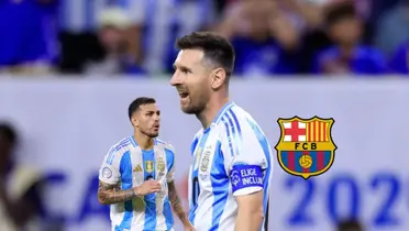 Lionel Messi is happy while he wears the Argentina jersey and Leandro Paredes looks concentrated; the FC Barcelona badge is next to him. (FC Barcelona noticias, Messi Xtra X)