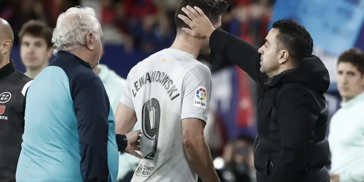 The coach and the striker had a strange moment in San Sebastian.