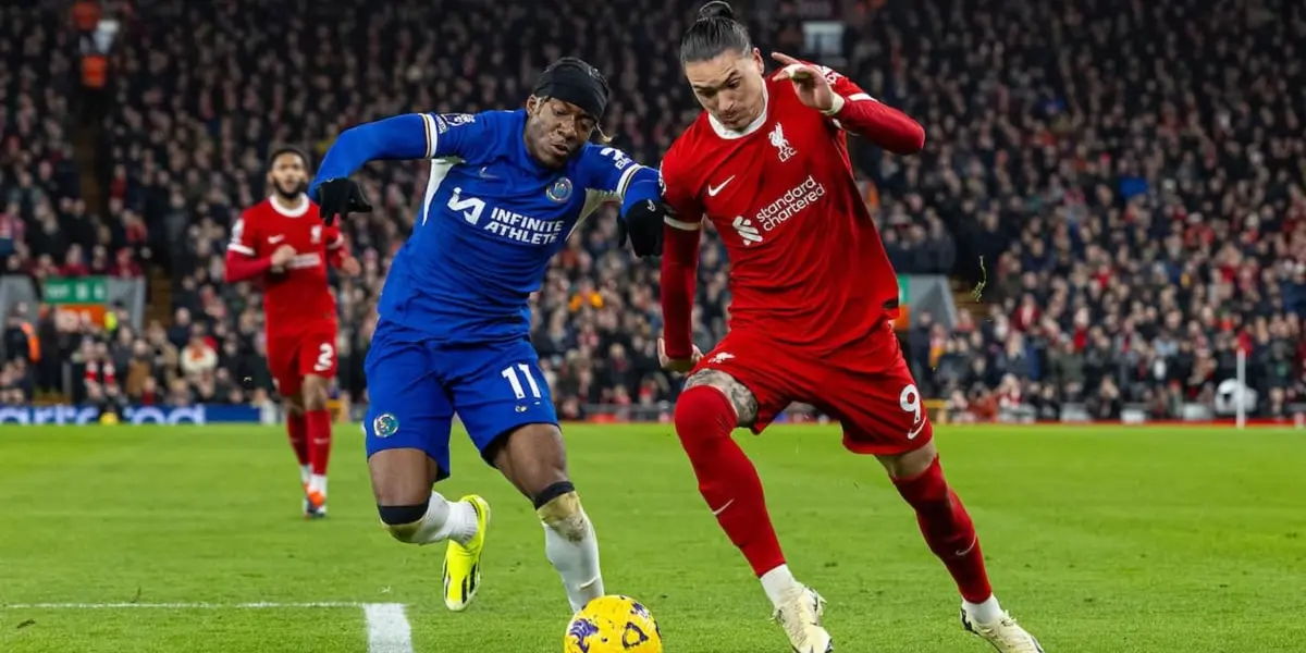 The Reds won 4-1 and remain top of the Premier League standings.