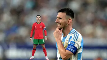 Cristiano Ronaldo does his iconic pose with a Portugal jersey on while Lionel Messi looks worried with an Argentina jersey on. (Source: GOATTWORLD X, Messi Xtra X)